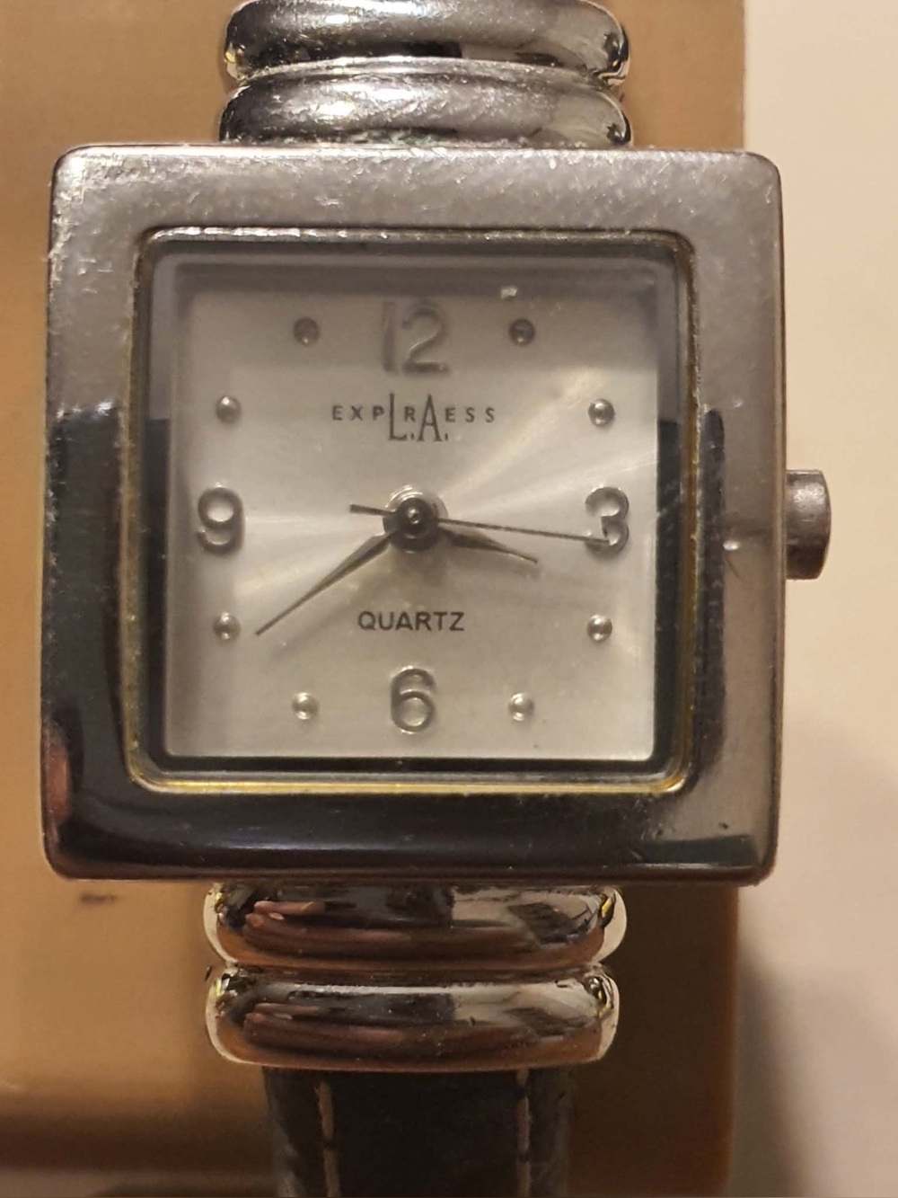 🦋10/$20🦋 LA Express Silver/Black Women's Cuff Watch